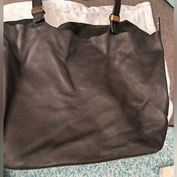 Black leather Michael Kors bag. - Picture 4 of 5